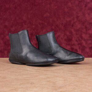 Camper Women Black Leather Slip-on Flat Chelsea Low Ankle Boots sz 6US EUR37